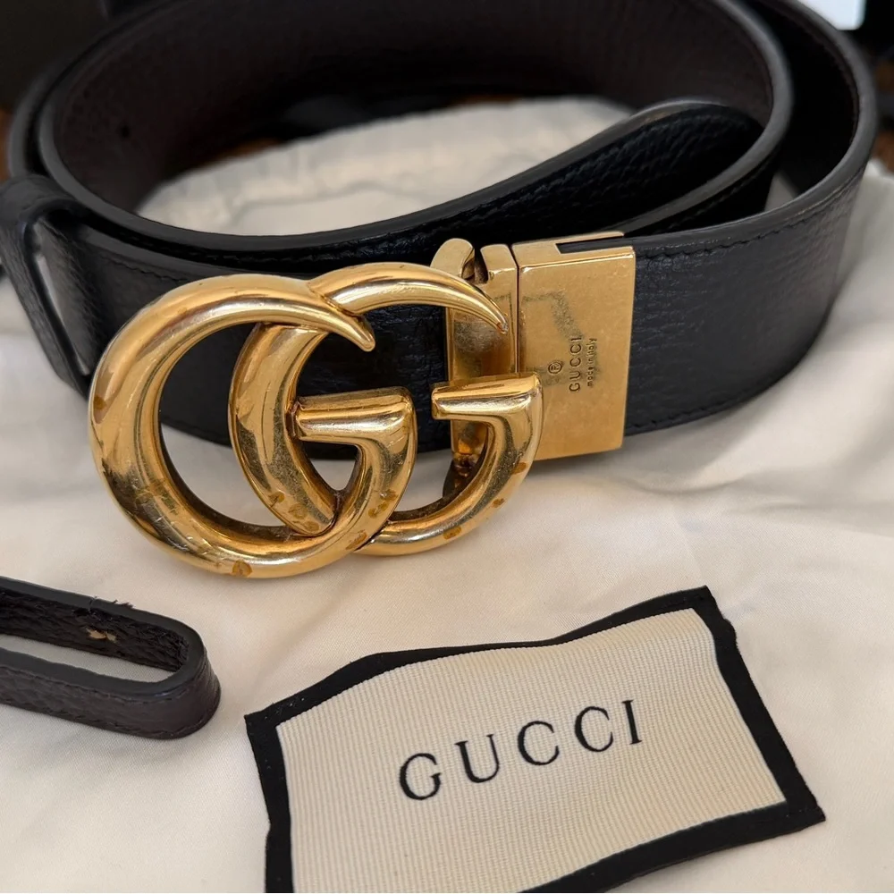 Gucci Black Belt with Gold GG Buckle - Picture 2 of 7